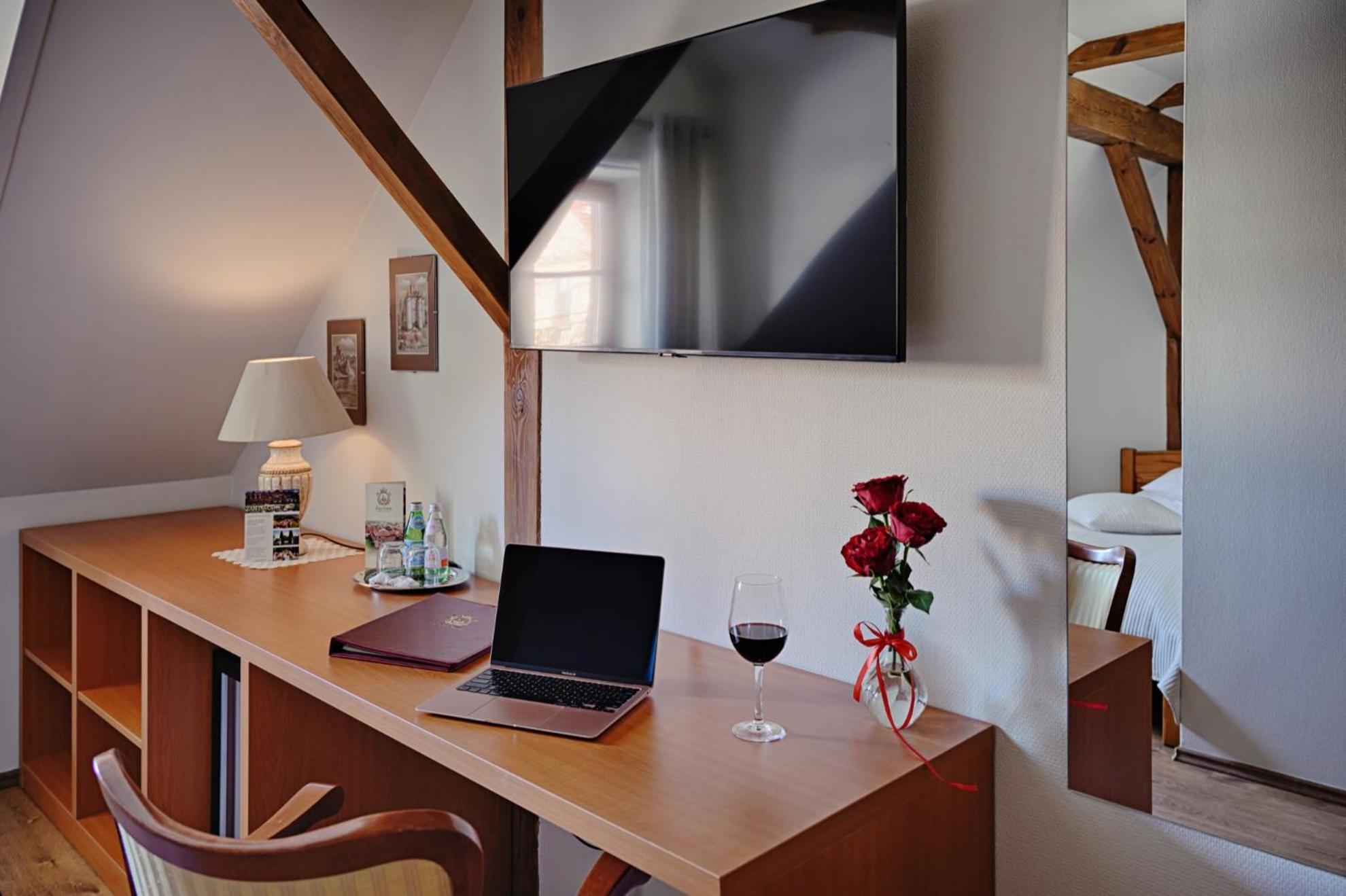 żabi Dwór - Hotel, Restauracja, Hotel Zielona Góra